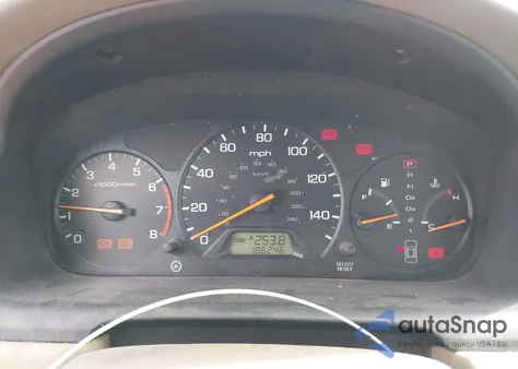 2001 Honda Accord 2.3 Lx из США, поврежденный, VIN 3HGCG66501G702865